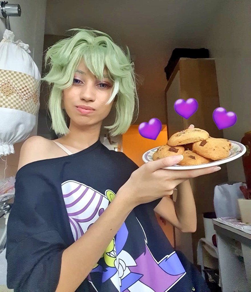 Isera_cosplay's tweet photo. #KukiShinobu fez cookies na live de hoje! Alguém vai querer um?🍪💕

#GenshinImapct #kuki #cosplay https://t.co/yB2ZZzrrTU