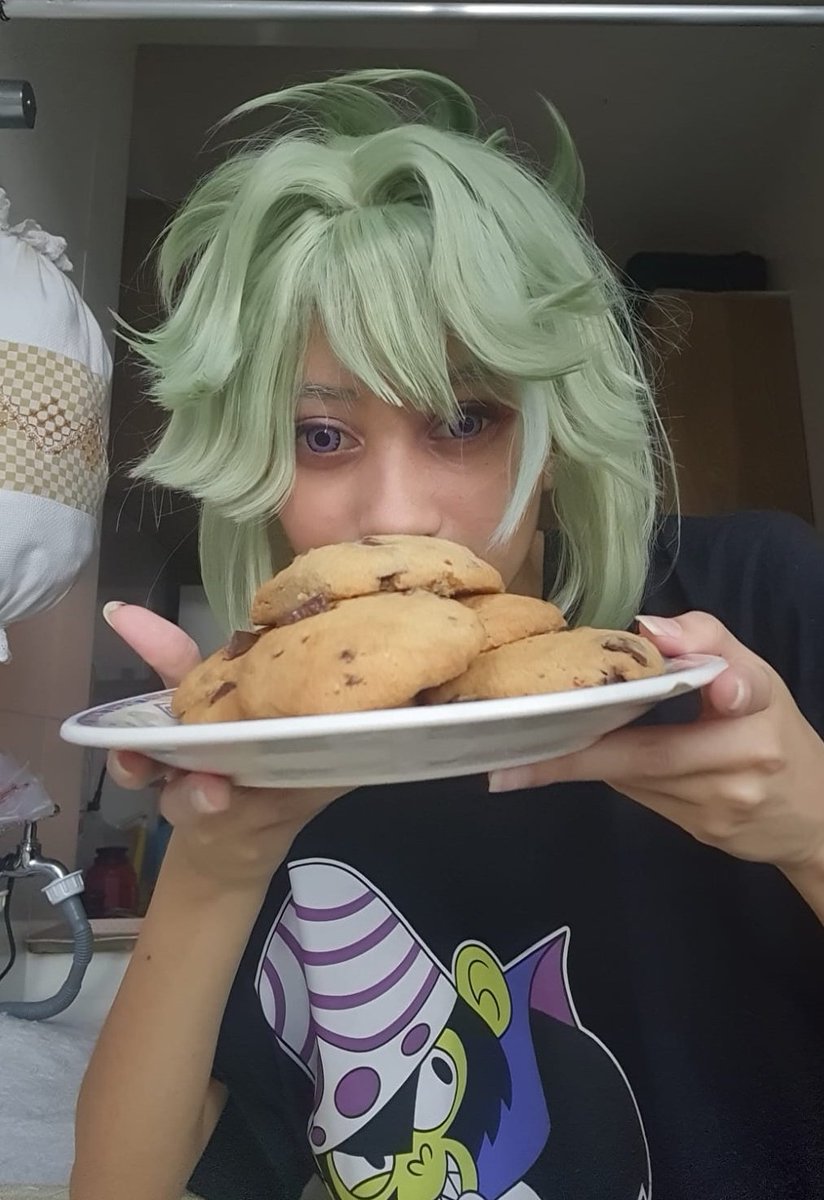 Isera_cosplay's tweet photo. #KukiShinobu fez cookies na live de hoje! Alguém vai querer um?🍪💕

#GenshinImapct #kuki #cosplay https://t.co/yB2ZZzrrTU