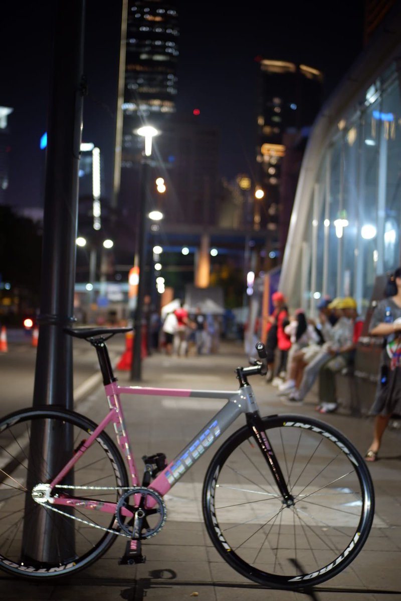 dimas_jordi's tweet photo. WTS atau TT dengan Yg Clasik NJS lokasi Jakut #fnfjb #fixgear https://t.co/dV2tRmjOTD