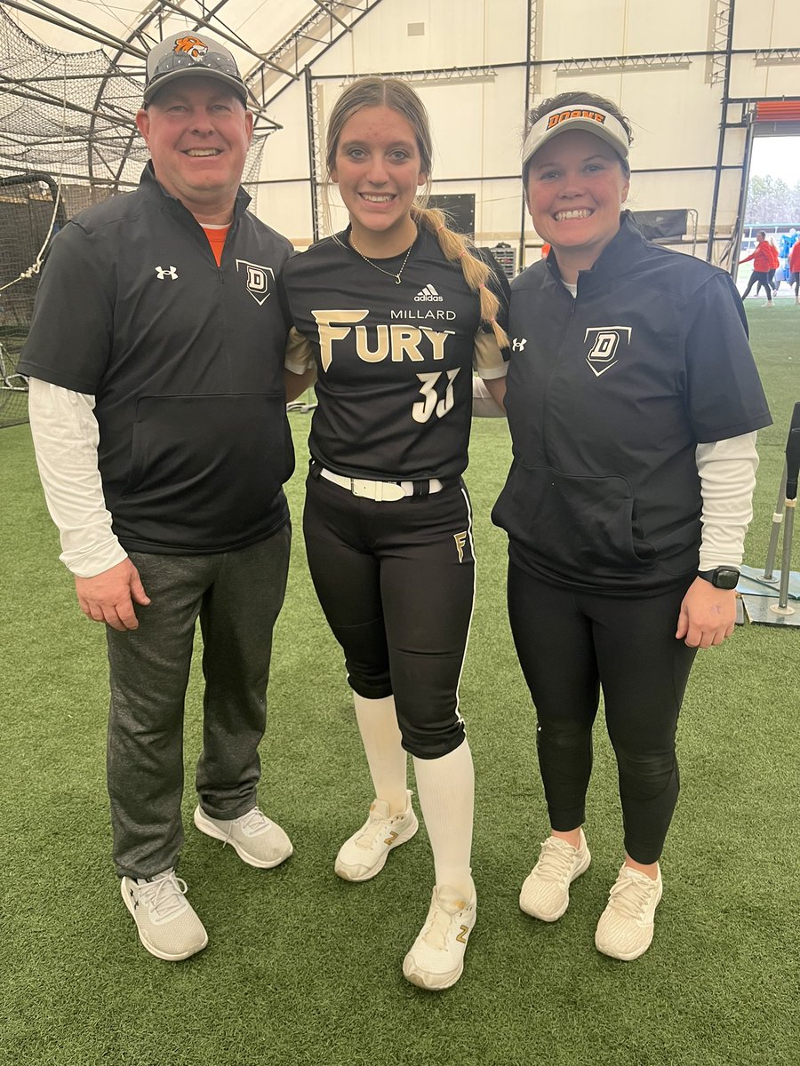 Thank you coach Olson and  Doane softball for the catching and hitting camp today. I appreciate the feedback and the reminder to keep having fun playing softball.<a href="/CoachJOlson/">Jordan Olson</a> <a href="/DoaneSoftball/">Doane Softball</a> #PTW #TPW #TeamFirstMentality