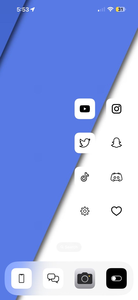 JLittlejohn04's tweet image. What’s yours? 🤔 
#ios16wallpaper #ioshomescreen #blue #white