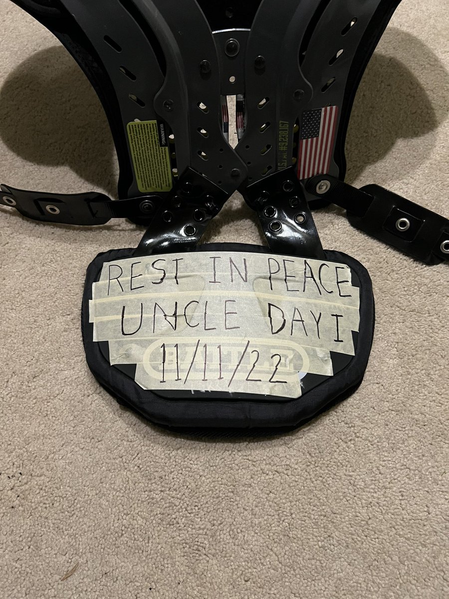 KamAbbasian's tweet photo. Blessed to have to have the opportunity to play for my uncle who recently passed away from kidney cancer in the @CleatsV game tomorrow at 5pm. Very grateful for this game and the awareness it raises!! 

@coachdante23 @Coach_CWright @SoftliSEA @RylandSpencer @RealMG96 @DomSkene https://t.co/Lnv6BVmBBe