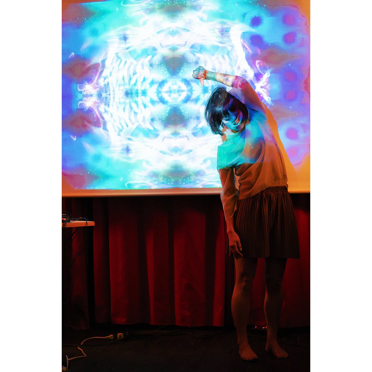 _______pisica's tweet photo. 20230109 @ftftftf_pr
無音音 vol.9
@mamiHHDance
@ztPMibG9PRkukUa
素晴らしき時間でした。
楽しかった。。
#無音音
#無音音vol9
#soundart
#improvisation
#physicalexpression https://t.co/18uGj1owvh