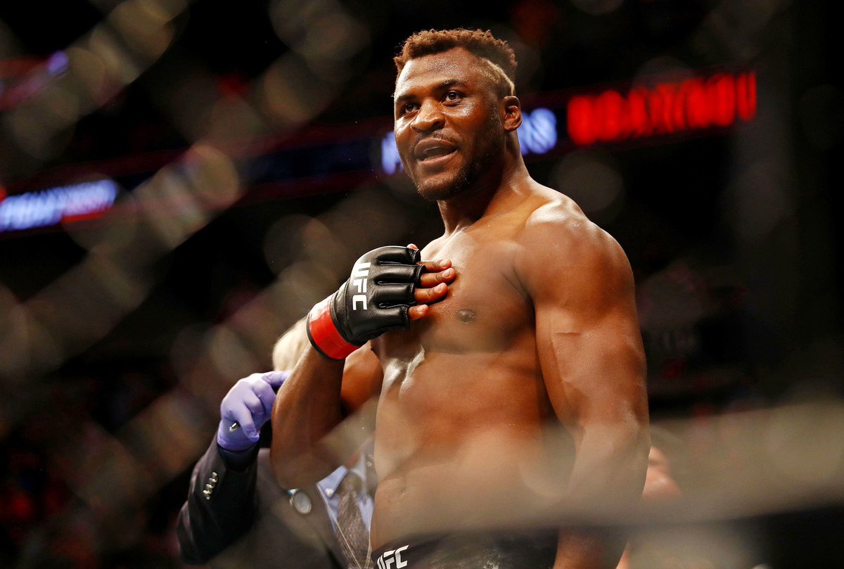 primetimetalktv's tweet photo. UFC really fumbled the baddest man on the planet. Dana got to be sick right now. #smh #ufc #dropthebag ๐ฐ๐คฆโโ๏ธ๐ฏ๐คทโโ๏ธ https://t.co/Y69ecTW4Pe