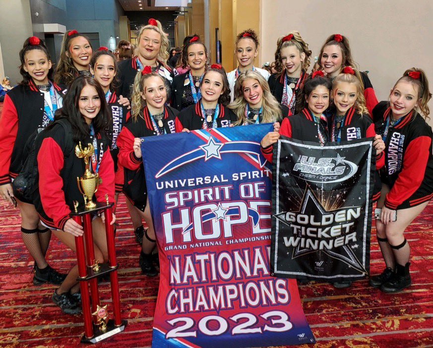 SECheerATL's tweet photo. If you are wondering what a 98.2 at #SPIRITOFHOPE looks like, it looks like this…
#showtimeeliteATL #evyk https://t.co/JyI4sVLBKL
