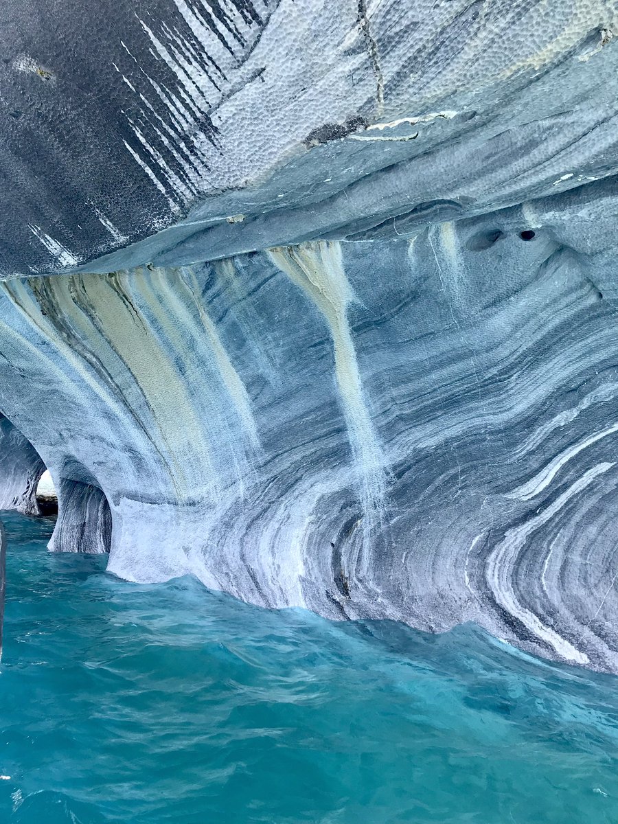 AdrianaMRuCR1's tweet photo. Encantada con la #RegióndeAysén, comparto algunas imágenes de la #CatedralyCapilladeMármol el fin de semana pasado.#Chelenko #PuertoRíoTranquilo #Patagonia #CarreteraAustral https://t.co/CBdhtuNdEu