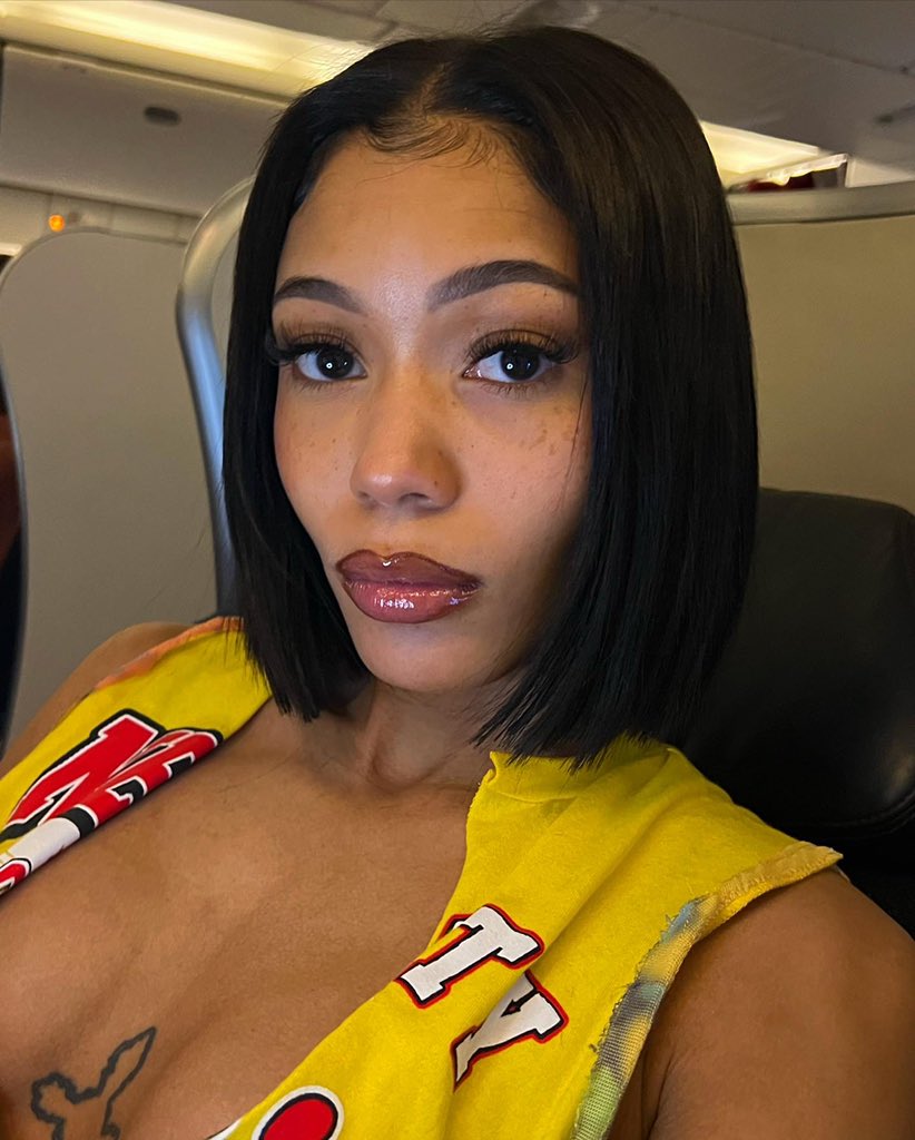 coi_leray's tweet image. Pick me up when I land