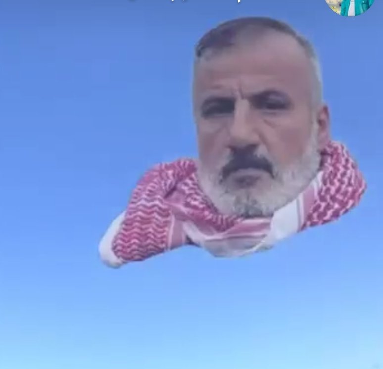 abomeshari2022's tweet photo. في الموسم ِالآتي مزادٌ معلنٌ
حتى دمُ الموتى يُباعُ ويُشترى

ناديتُ: يا يعقوبُ تلك نبؤتي
الغيمةُ الحُبلى هنا لن تُمطِرا

قال: اتخذ هذا الظلامَ خريطةً
"عند الصباحِ سيحمدُ القومُ السُرى" https://t.co/vA4B1Cls0X