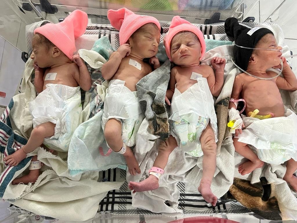 Shamema came to <a href="/MSF/">MSF International</a> hospital in #Khost on 13 January thinking she is expecting twins. But her labour became full of surprises. Eventually, she delivered four lovely babies, all of whom are now safe and sound in our neonatal ward for observation. Say hello!🙂