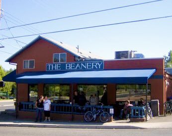 bizconsul2's tweet photo. Back in 1991-1992, I often went to a Chinese restaurant named Golden Dynasty and a cafe named Beanery in Ashland, Oregon. My 1st try for escargot and tequila was at Omar’s.
#Ashland #Beanery #Oregon #GoldenDynasty #Omars https://t.co/boRCw9pcB6