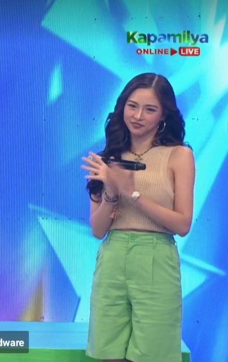 _kimxiii's tweet photo. ANG GANDA MOOOO 🌸💗

#KimChiu  @prinsesachinita 
#ShowtimeWowSwabe https://t.co/yHC4fP5yJZ