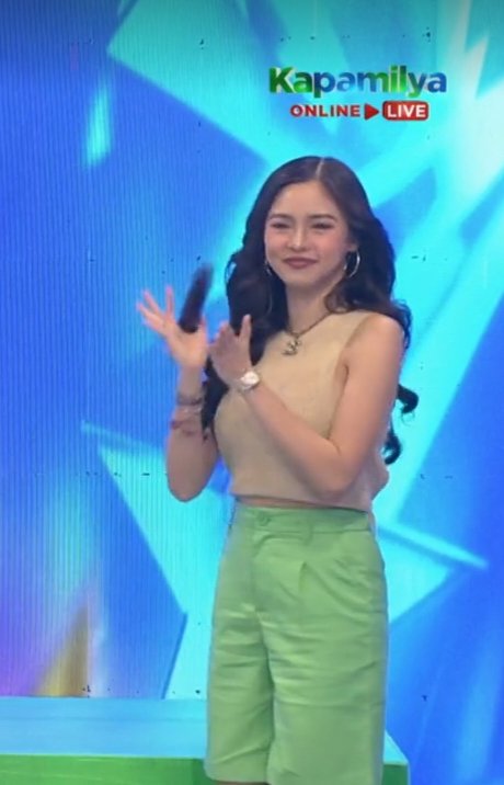 _kimxiii's tweet photo. ANG GANDA MOOOO 🌸💗

#KimChiu  @prinsesachinita 
#ShowtimeWowSwabe https://t.co/yHC4fP5yJZ