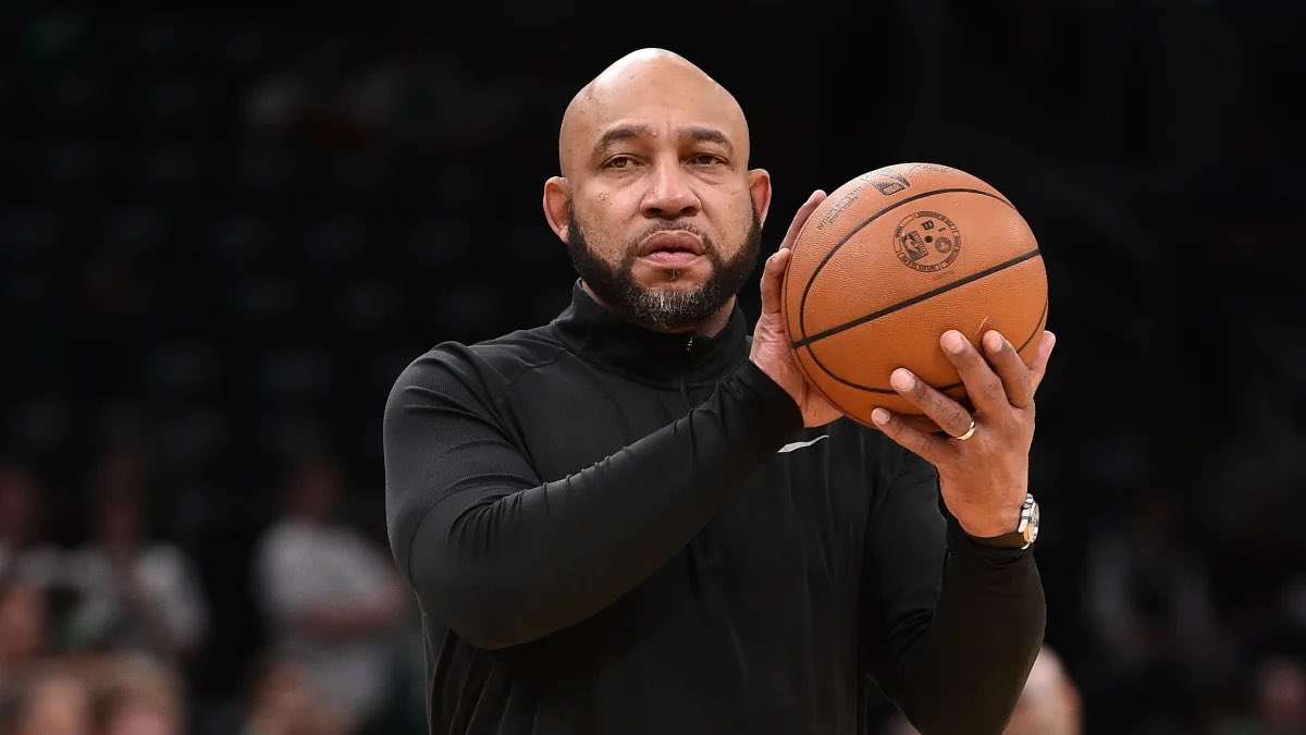 Lakers Lead tweet media