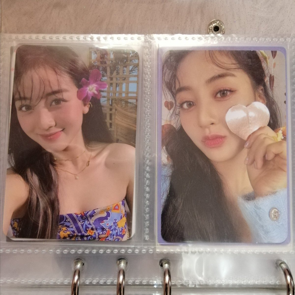 thecococartph's tweet photo. #cocollection Uuwi nalang sakin, sabog pa yung rider ng LBC at nagkapalit pa kami ng parcel nung isang receiver HAHAHA. Buti nalang malapit lang yung nakapagpalitan ko ng parcel. 😌

Thank you so much po @jeonghyoz, lakas ng sparks! 🫶🏻 https://t.co/IektFlY5K5