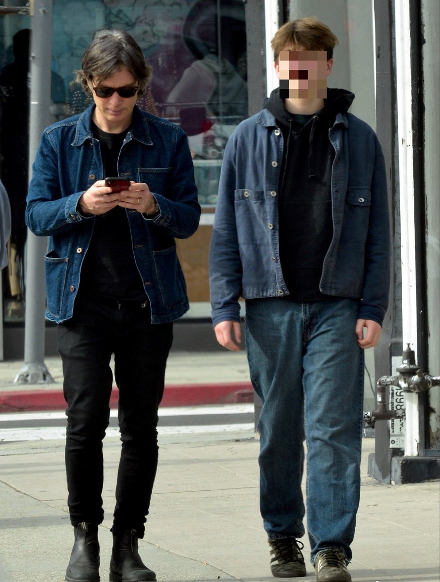 Christo1269's tweet photo. Cillian being paparazzi while he was shopping with his son along Melrose Avenue in West Hollywood ​​​last friday😭 https://t.co/M0PI9qcp0b