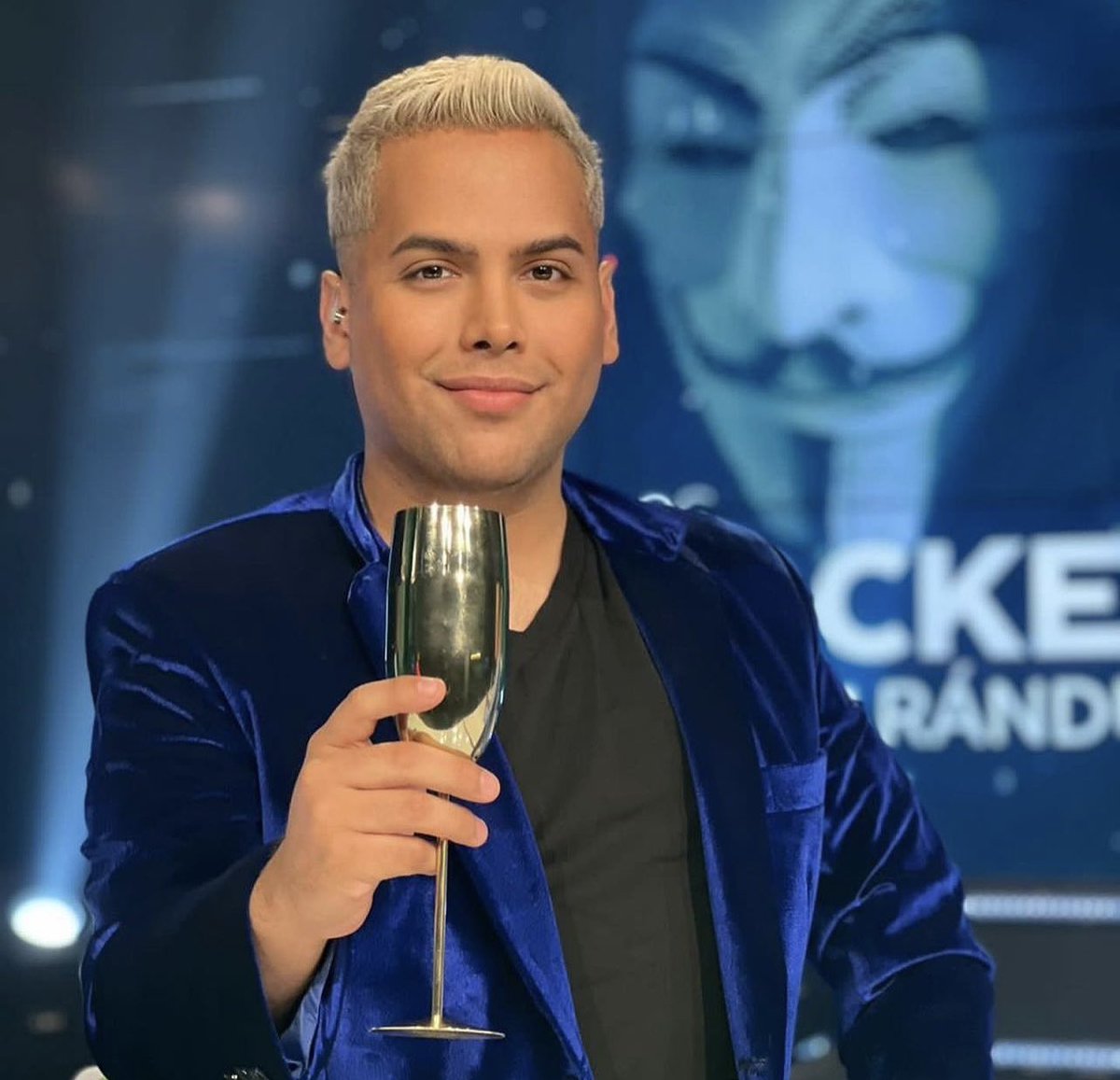 ✨La confianza en ti mismo 
es el primer secreto del éxito🍷😎
-
▶️ @loshackersfarandula 🥇💣📊📈
🤩De Lunes a Viernes 2PM por <a href="/ecuavisatv/">Ecuavisa</a> 🙌🏻