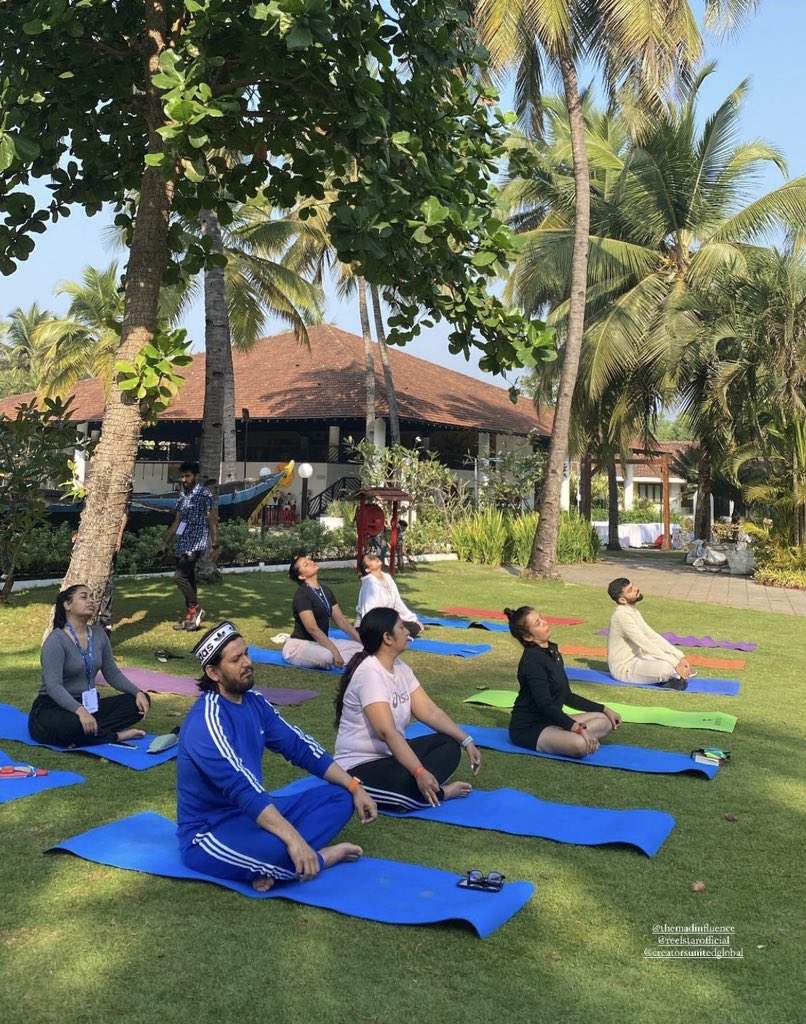 pinkvilla's tweet photo. Some Yoga before the epic day 2 of #CreatorsUnited2023. ⚡️

@reelstario @CreatorsUnitedG 
#MadInfluence #ItAllStartsWithYou #CreatorsUnited #Pinkvilla #CreatorsUnited2023 https://t.co/gb52XBTtoZ