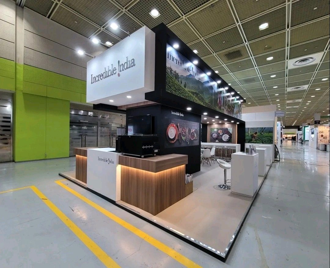 Do you have any project (Exhibition Stands Design+Build) in South Korea? I will provide you reasonable price and good quality. 
Contact us via email at chris@eugene-co.kr