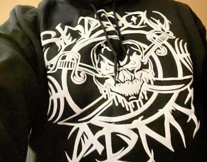 ShadowGermany's tweet image. Now get a free T-shirt with Any or of A #shadowarmy varsity jacket (available in new colors) or shadow army hoodies. Now restocked and available!!!
Drop @lexthehexmaster a DM if interested. #lexthehexmaster #varsityjacket #freetshirt #getemtoday