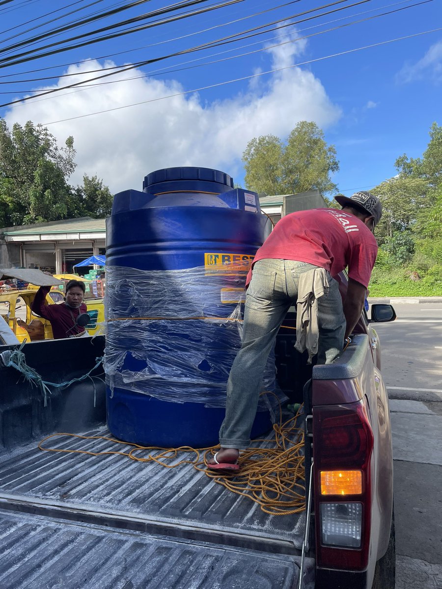 _rainbowfighter's tweet photo. Finally I was able to buy the 2 BESTANK PVC 660L water tanks for my rain 🌧️ collection and deep well water systems. 

#TinyHouseProject 
#SustainableFarmLiving 

@TinyHouseNZ https://t.co/xVxkWHEv43