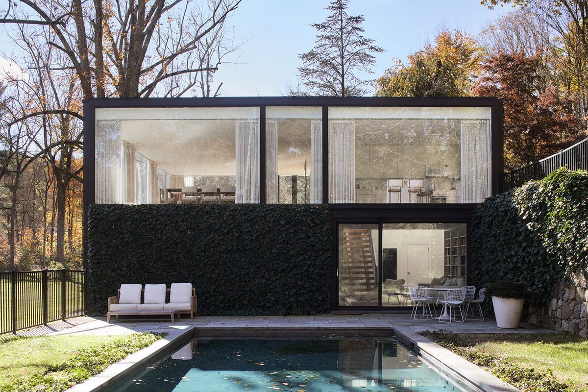 Dezeen tweet media