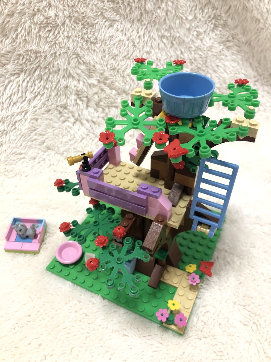 jun_lego2020's tweet photo. ■3065 ツリーハウス(フレンズ)

中古で手に入れたツリーハウス。
フレンズ版＆パーツ足りないだけど、
ツリーハウス欲しさに気にしないでお迎え。
来た時に一回組み立てた時は、
鳥小屋あったような、なかったような。
テントウムシと蝶が可愛い！

#LEGO3065
#LEGO
#レゴ 
#こばやしとレゴ
#積みLEGO https://t.co/FzvXfljoSS
