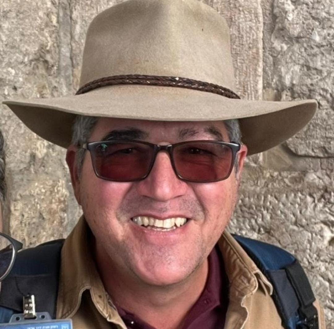 ReturnAgainPod's tweet photo. A pleasure interviewing David @haivri, a true #Zionist and pioneer, who has been committed to helping #Israel prosper since 1978. 

But it's not been easy for him, and he spoke candidly about the challenges along the way. 

https://t.co/3WfdYo2QBG

https://t.co/QurA3QP0pr https://t.co/Nwy6aCgqrO