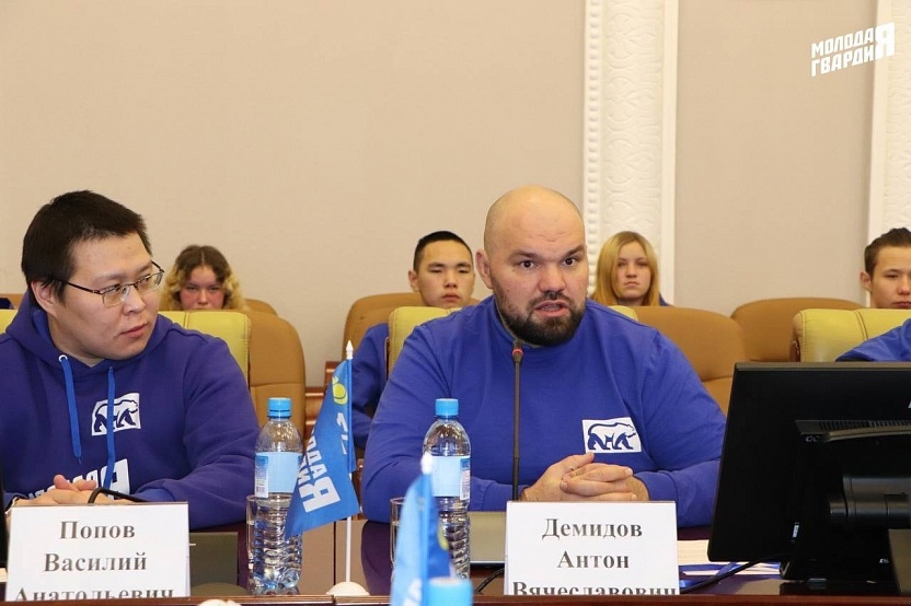 Заместитель председателя комитета Законодательного Собрания Пензенской области по государственному строительству, вопросам местного самоуправления и информационной политике Антон Демидов с рабочим визитом прибыл в Республику Бурятия.

zspo.ru/pressroom/news…