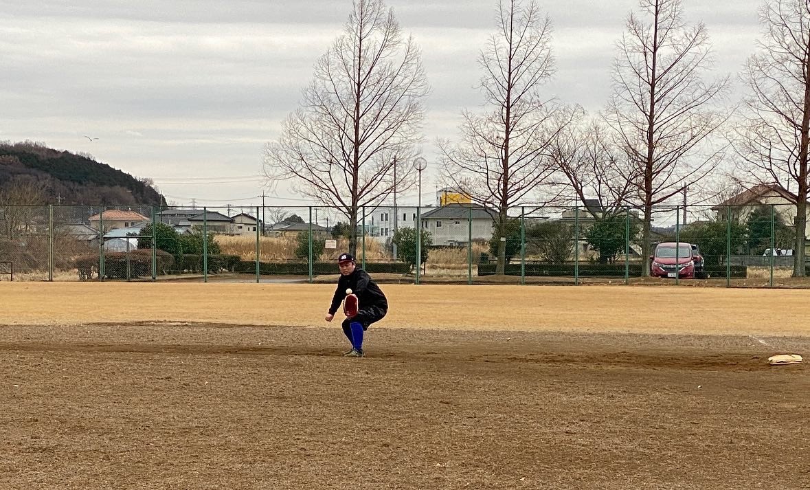 1/15にチーム全体の練習を開始しました！
今年は去年以上に楽しく野球をしていくことが一つ！
そして昨年以上の結果が残るようにチーム一丸となりenjoy baseballしていきたいと思います。
写真は練習風景です🤳