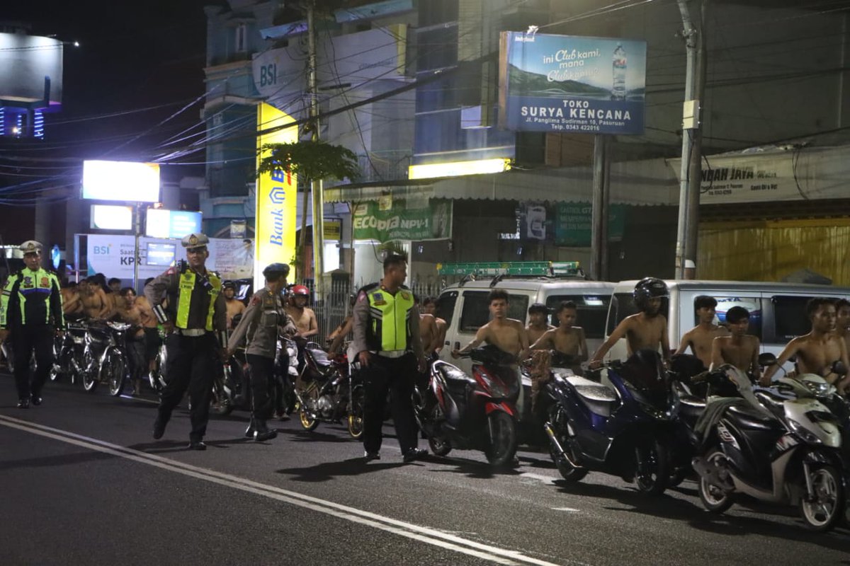 Polres Pasuruan Kota Tingkatkan Patroli, Cegah Balap Liar dlvr.it/SgxKsH