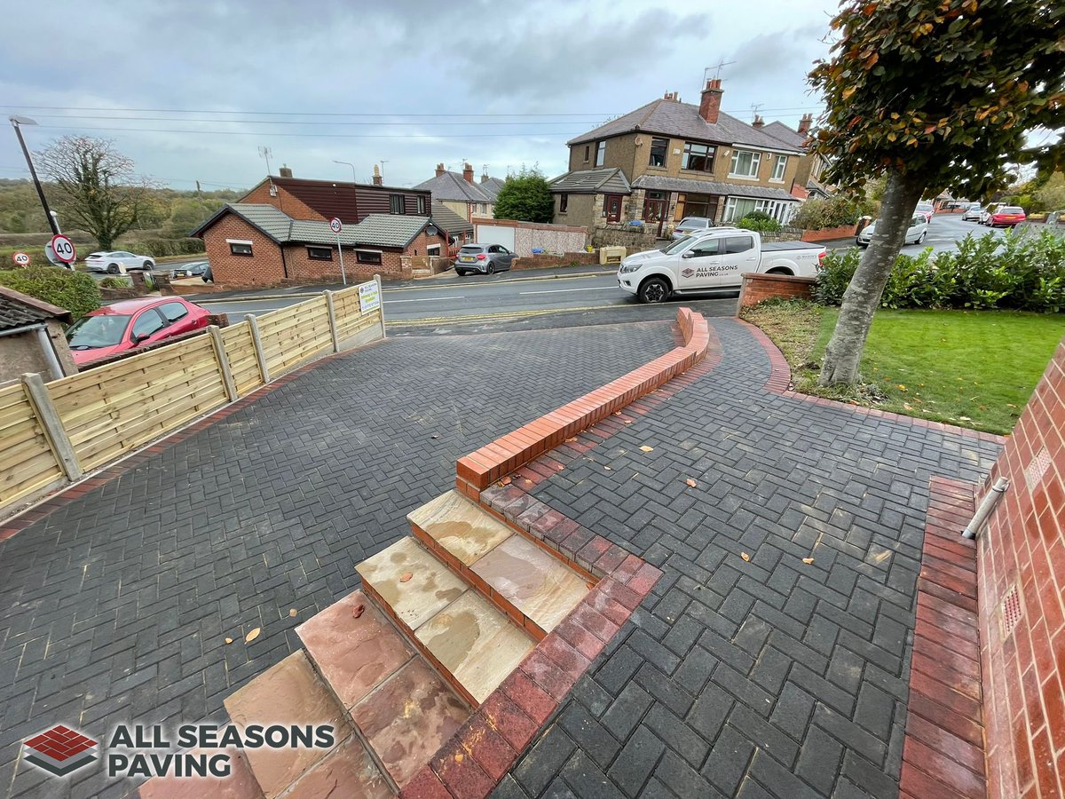 AllSeasonsPav's tweet photo. Rarely a job too difficult for the All Seasons team π
This was a challenging split level driveway completed in #Chorley.
Call us for a free, no obligation quote.
#paving #driveways #driveway #drivewaydesign #resindriveways #tarmacdriveways
https://t.co/15QF9Jz5Mq https://t.co/ZzlMM39VY3