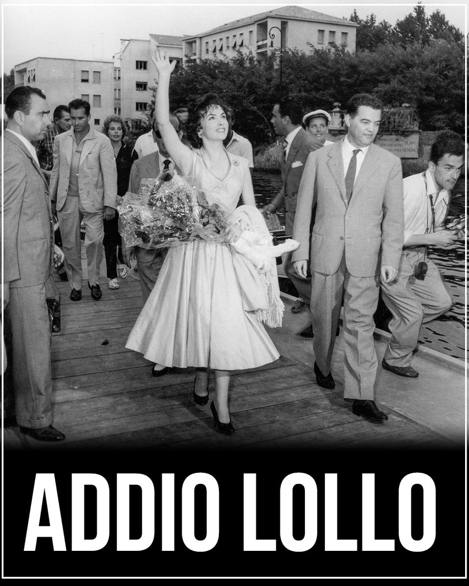 Addio #GinaLollobrigida. 

Se ne va a 95 anni una delle ultime grandi dive del nostro #cinema.

Nel 2018 ha ricevuto la stella sulla Walk of Fame di #Hollywood: la sua bravura continuerà a brillare attraverso i suoi film.

Qui al Lido nel 1956 - foto #Venezia1600