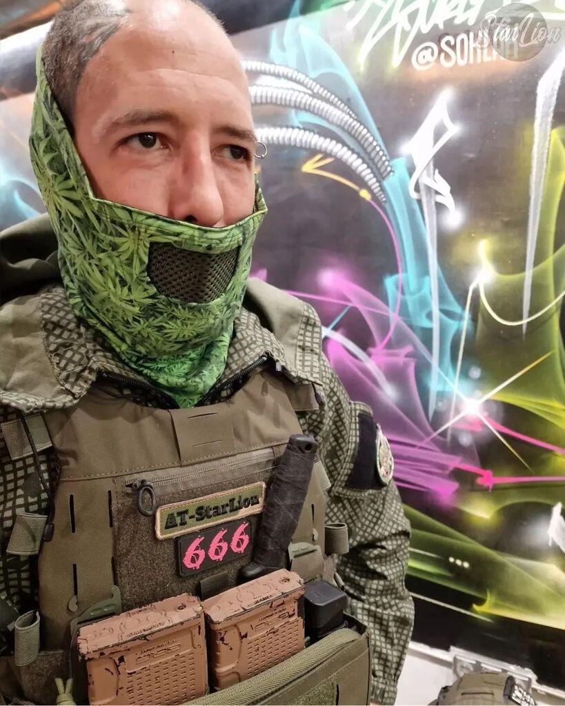 Weapon762 tweet media