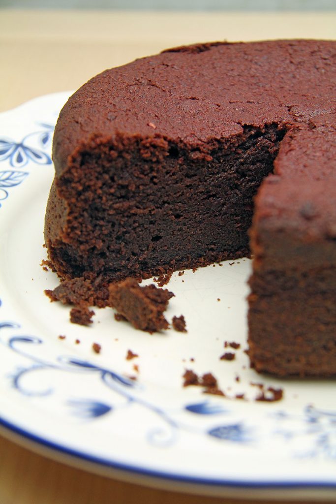 We made this gorgeous Chocolate &amp; Beetroot cake using <a href="/MortimerChoc/">Mortimer Chocolate</a> 70% Ecuador chocolate powder for an indulgent richness. See our recipe  artisanfoodtrail.co.uk/recipes/aft/ch… and also find out more about the artisan producer artisanfoodtrail.co.uk/mortimer-choco…