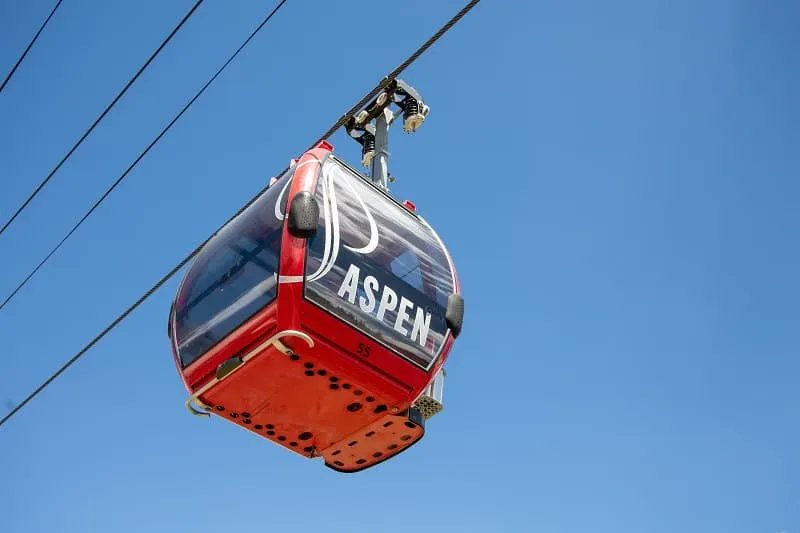 FloMakeMyTrip's tweet photo. Skier aux États-Unis : tout pour bien choisir sa station
#USA #Ski #moutain
https://t.co/BJV7ZDB047 https://t.co/9lO3iv9id6