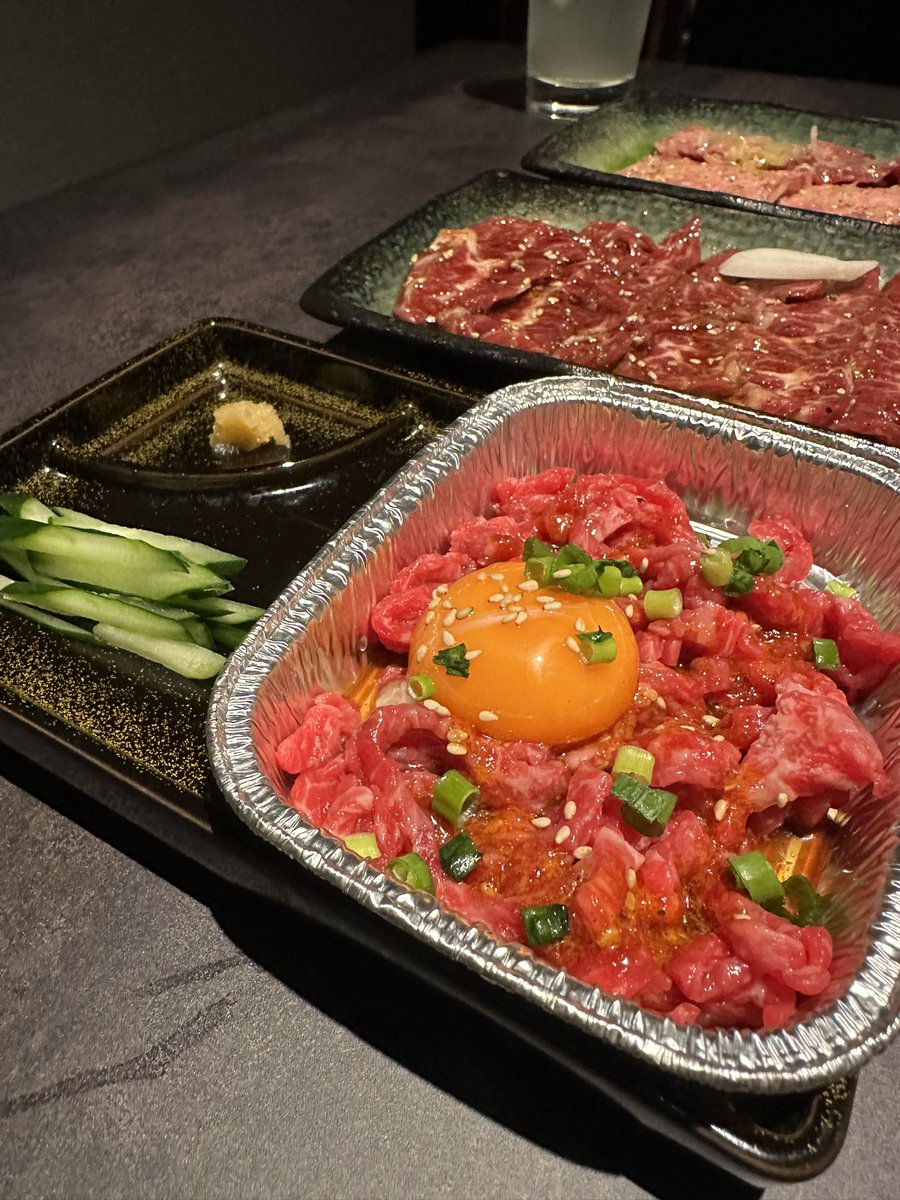 DJ_YONGJE's tweet photo. 撮影別でこの間またミッキーくんのお店へ行きました‼︎お肉めちゃくちゃ美味しくてとてもリーズナブルな価格だからおしっこちびりました！！またすぐ行きます🍻  赤坂ケナリ　https://t.co/nPTFVcGHX9 https://t.co/PdkV7vAGs6