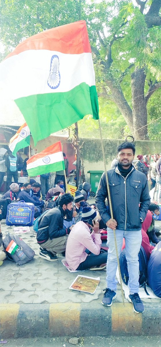 अगर 26 जनवरी तक SSCGD18 के युवाओं को नियुक्तियां नहीं बांटी गई तो,
एक बार फिर से दिल्ली में एसएससी का घेराव किया जाएगा, और जजमेंट की कॉपी सारी मीडिया को बांटी जाएंगी।
एक बार फिर से हल्ला बोलने के लिए क्या आप तैयार हैं?
#SSCGD18_HMO_JOINING_DO 
<a href="/PMOIndia/">PMO India</a> <a href="/rashtrapatibhvn/">President of India</a>
<a href="/HMOIndia/">गृहमंत्री कार्यालय, HMO India</a>