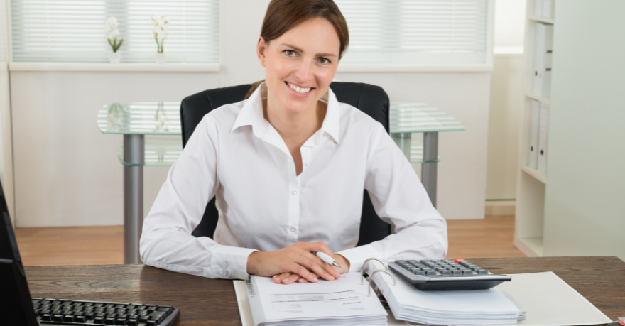 Hoeveel verdient een starter in een financiële functie? &gt; jobat.be/nl/art/hoeveel…

#Jobat #Loon #salaris #salariskompas #starter #afgestudeerd #boekhouden #finance #geld