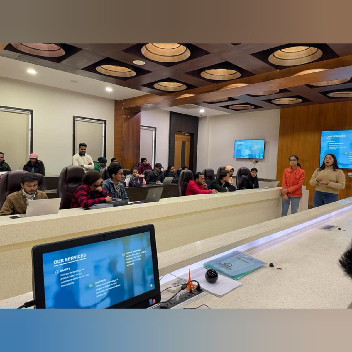 DronacharyaDgi's tweet photo. Glimpses of National Startup Day by organizing Case Study Competition (From Startup to Success: An Entrepreneurial Case-Study) on 16th January, 2023 by Dronacharya Group of Institutions.
#DronacharyaGroupofInstitutions
#GreaterNoida
#bestengineeringcollege
#multipleplacements https://t.co/z2mtr4llZu