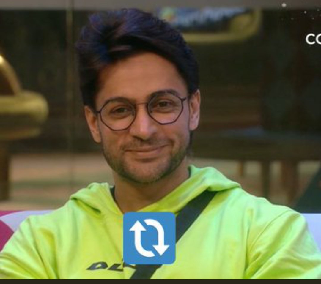 BiggbossKaTadka's tweet photo. Whom do you think is Fake among Tina and shalin?

Like for #TinaDatta 
RT for #ShalinBhanot 

#Biggboss16 #BB16 

Like.                          RT. https://t.co/LQBSppiWHx