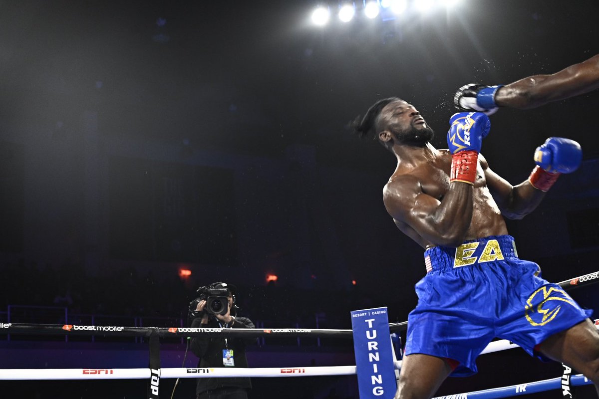 BIGShotShaw's tweet photo. Let’s Run It Back!!! #Rematch #AjagbaShaw2 #BoxingClinic https://t.co/QlJ5opkxjd