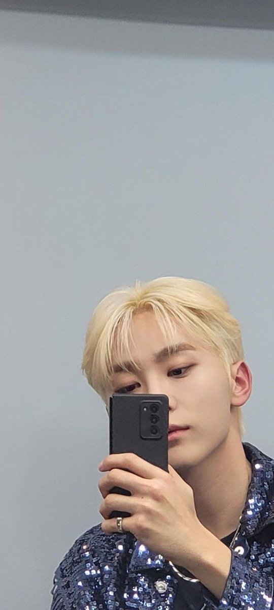 ell_multi's tweet image. HAPPY BIRTHDAY URI BOO🥳🤍

Happy_SEUNGKWAN_Day

#SEUNGKWAN #승관
#SEVENTEEN #세븐틴