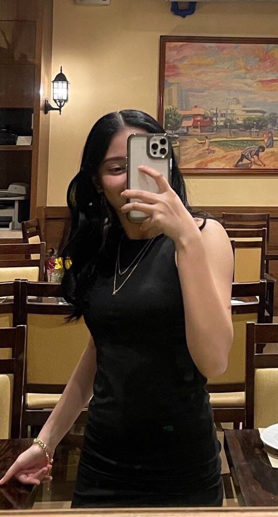 hoshiloverae's tweet photo. the classy couple 🖤

#CSD #CaratSelcaDay #MINGYU #세븐틴 #SEVENTEEN @pledis_17 https://t.co/EM6ft9wmvU
