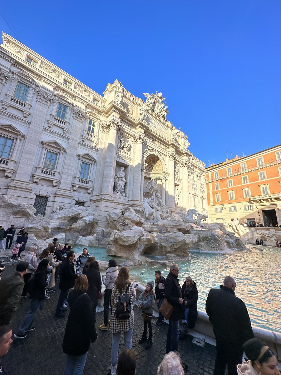 ammar_960's tweet photo. Sweet Roma 🇮🇹 https://t.co/0MFCViSXpi