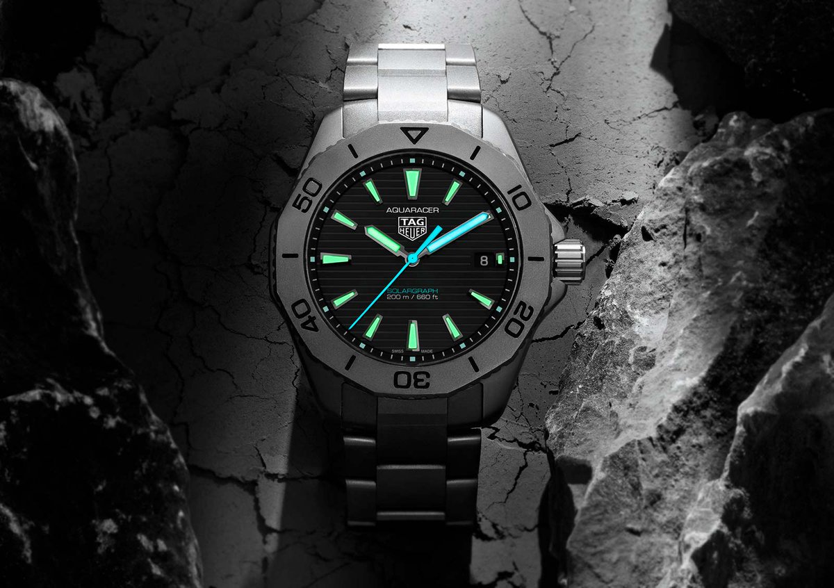 time_watches's tweet photo. The new #TAGHeuer #Aquaracer Professional 200 #Solargraph combines the quality and resistance of the Aquaracer with the benefit of a #solarmovement, powered by light and without needing battery change . Details and price at https://t.co/9lDTWU6iSy https://t.co/HrLUshEEqI