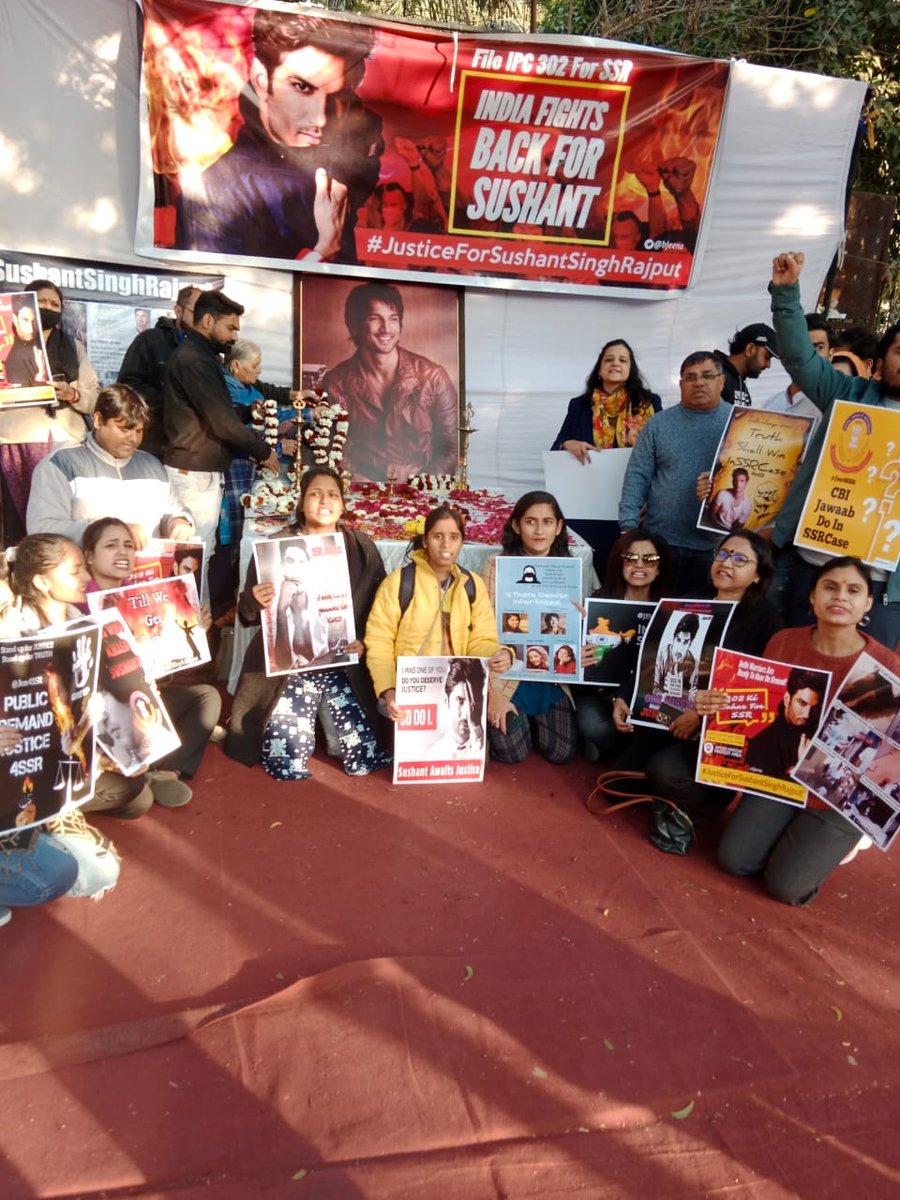 SsrGround's tweet photo. Ground Protest by Delhi warriors At JantarMantar-15.01.2023
SSR Career Nipped InDBud
Sushant Lived InDMoment
1 Ek Do Theen Chaar Justice For SSR 
Hatyaro ko Fasi Don Fasi Do
@SUMIT_MSM @TeamSSRWarriors 
@SSRKaSSRian @JoyModakSSRian 
@Justice78602373 @MaheshSachin5 @Lusifer__Girl https://t.co/GYx2mPDuDW