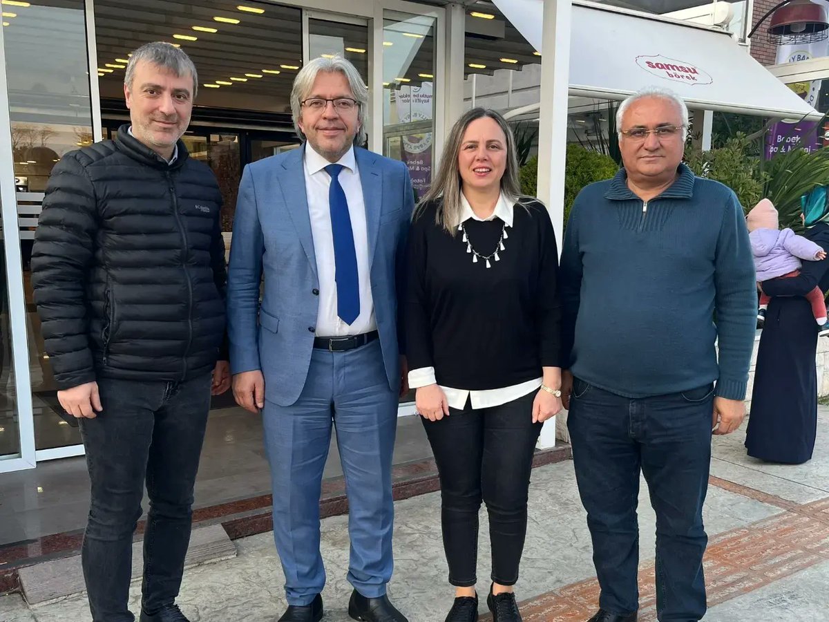 Genel Başkanımız Sayın Dr.Adem ÇİLEK,
 #Samsun  EYUDER Ailemiz ile bir araya geldiler.

Yeni fikirlerin ve projelerin konuşulduğu etkinlikler için planlamalar yapıldı. EYFOR 14 süreci değerlendirildi.

İŞİMİZ EĞİTİM GÜCÜMÜZ EĞİTİM
#eyuder #uledef #yüzüncüyıl