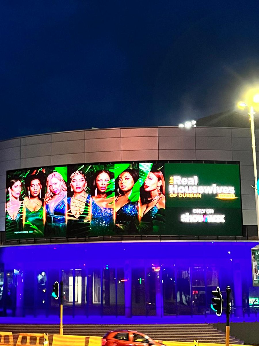 When you get pics of your wife on huge billboards !!!
#jojo #RHODurban #showmax #durban #KZN #Billboard #RHODurbans3