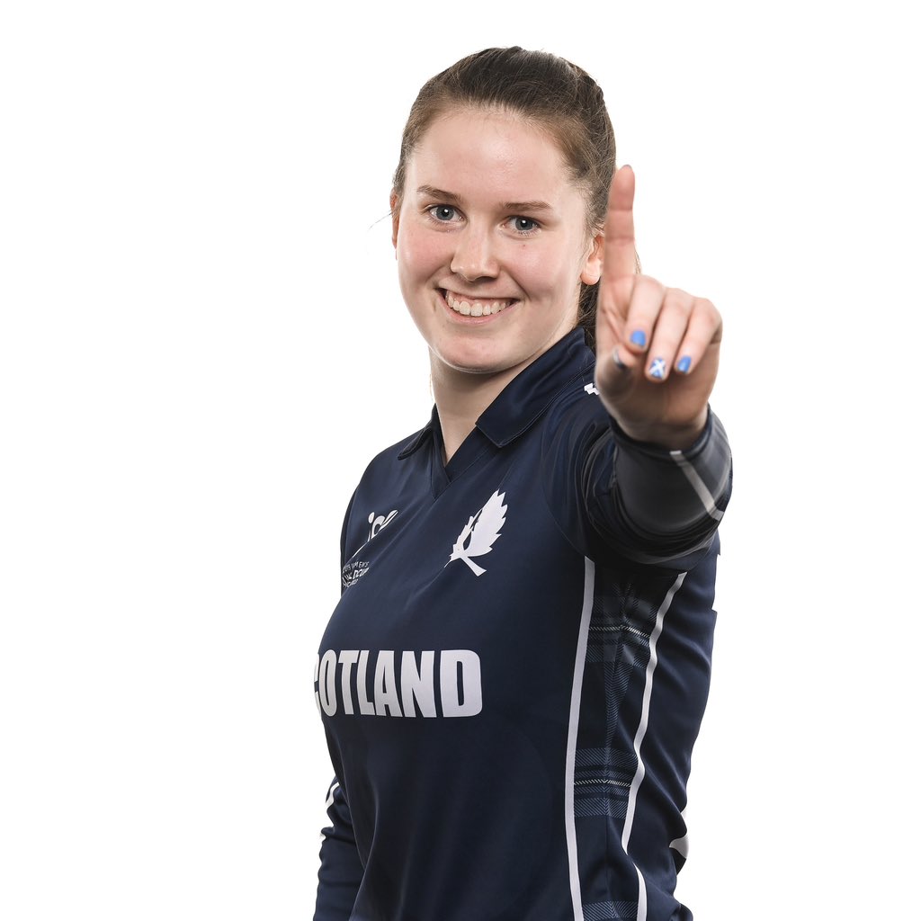 CricketScotland's tweet photo. AND ANOTHER 💥💥💥

Fraser clean bowls Siyo, taking her second wicket of her first over 😮‍💨

📺 https://t.co/DNUEukk3Jo

#FollowScotland 🏴󠁧󠁢󠁳󠁣󠁴󠁿
#U19T20WorldCup 

📸: ICC/Getty https://t.co/G9FidrBhfo