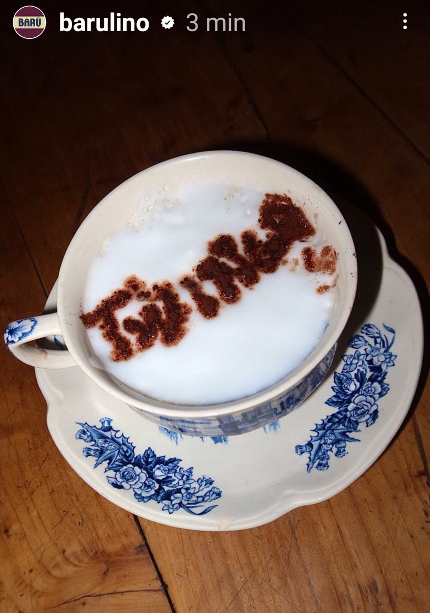 MARINAfdcdcvbh1's tweet photo. Buongiornoo Baru molto allettante il tuo Caffellatte! Ma ci fai capire cosa hai scritto ? Grazie 😜😊🦋🐻💚💚💚💚
#jeru #barulino #Baruc https://t.co/l5txYUb0e0